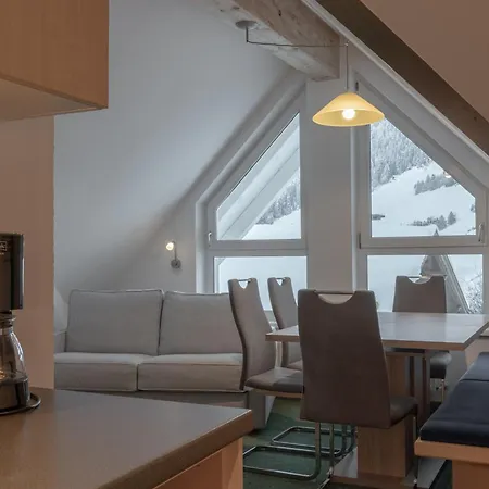 Petit Madlein Bed & Breakfast Ischgl Exterior photo