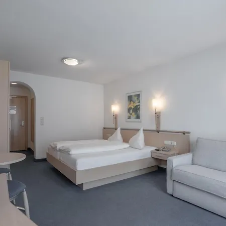 Petit Madlein Bed & Breakfast Ischgl Exterior photo