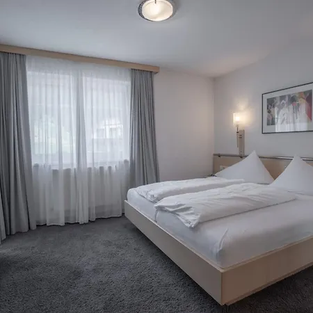 Petit Madlein Bed & Breakfast Ischgl Exterior photo